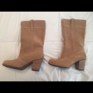 Women’s Heeled Timberland boots